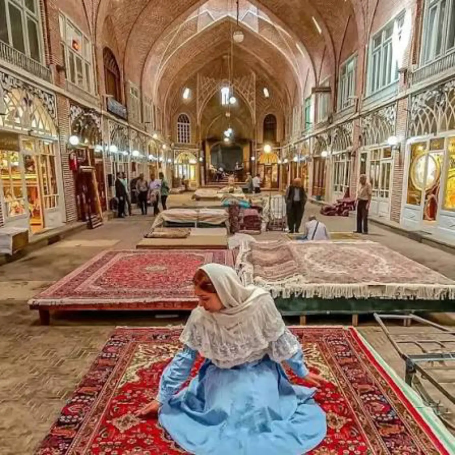 Tabriz Hand Knotted Rugs: History, Famous Designs, Master Artists, Workshops and Global Importance