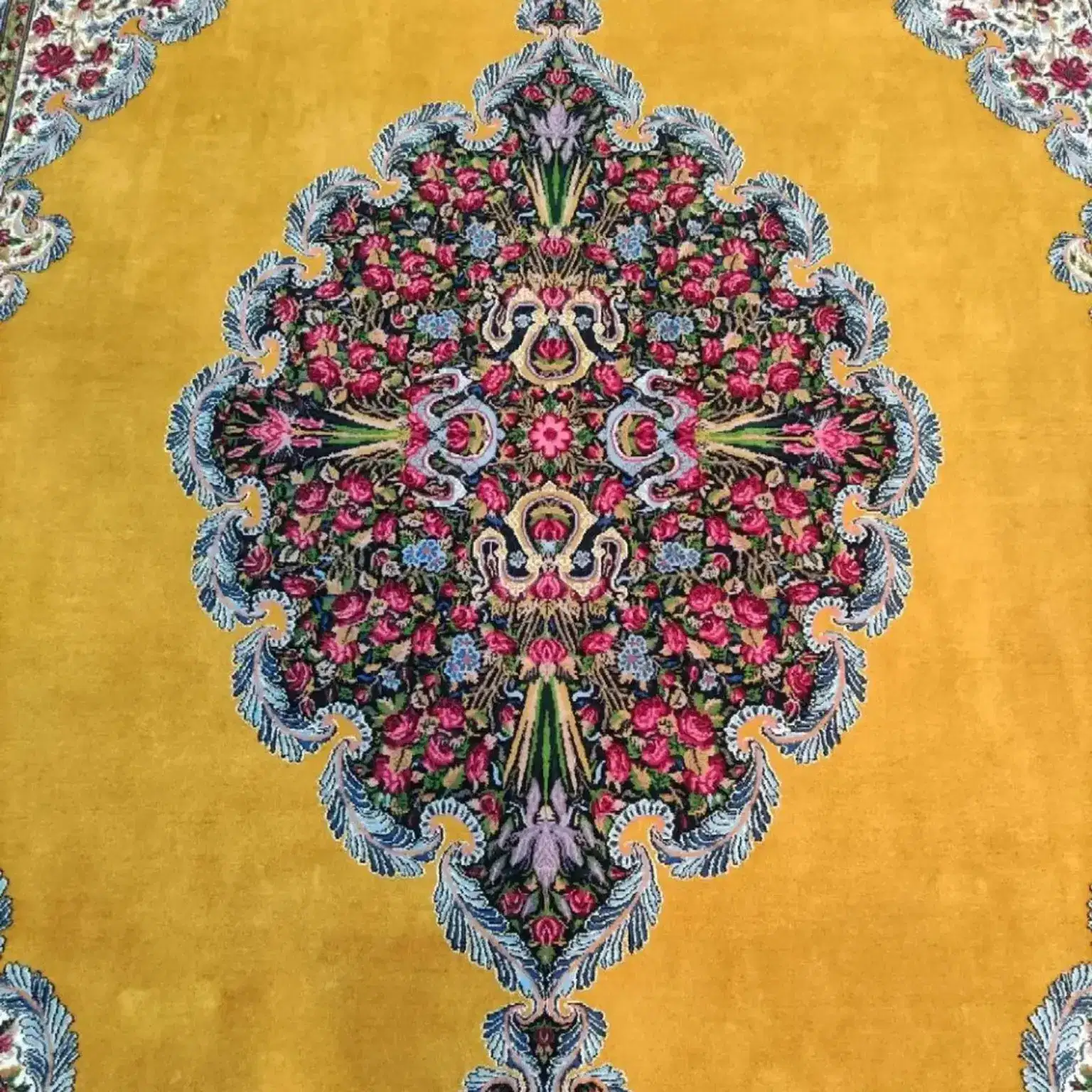 Kerman Persian Hand-Knotted Rug — Golden Rosette — 300 × 400 cm — image 2