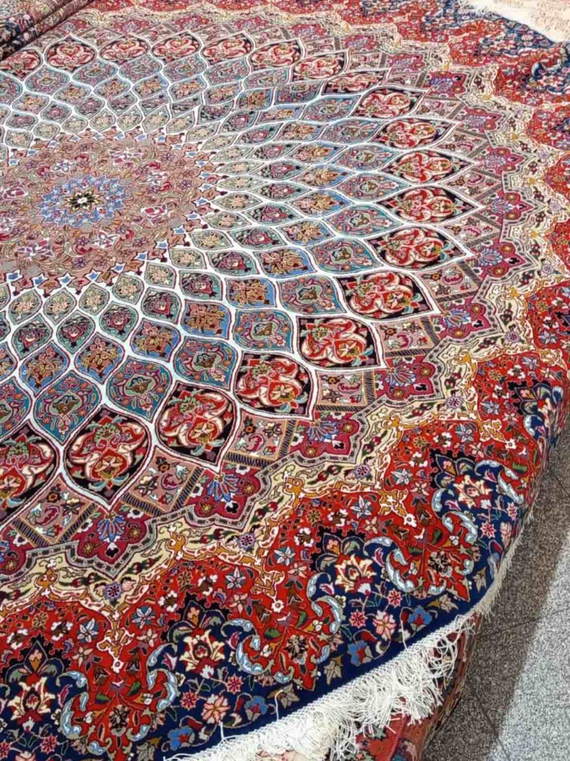 Royal Sunburst Dome Round Rug — PRR-RR-013 — image 1