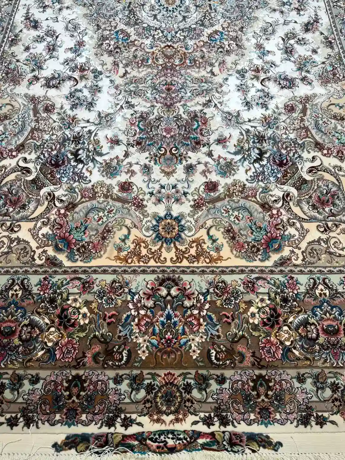 Tabriz Persian Handmade Rug — Ivory Crown — 250 × 350 cm — image 2